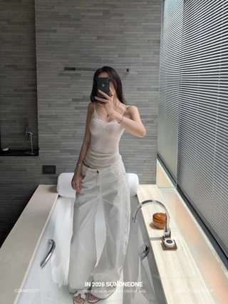 ชุดลําลองสาวร้อนสไตล์เกาหลีหญิงฤดูร้อนลูกไม้สลิงปุ่มเสื้อกั๊กคอยูชุดสองชิ้น