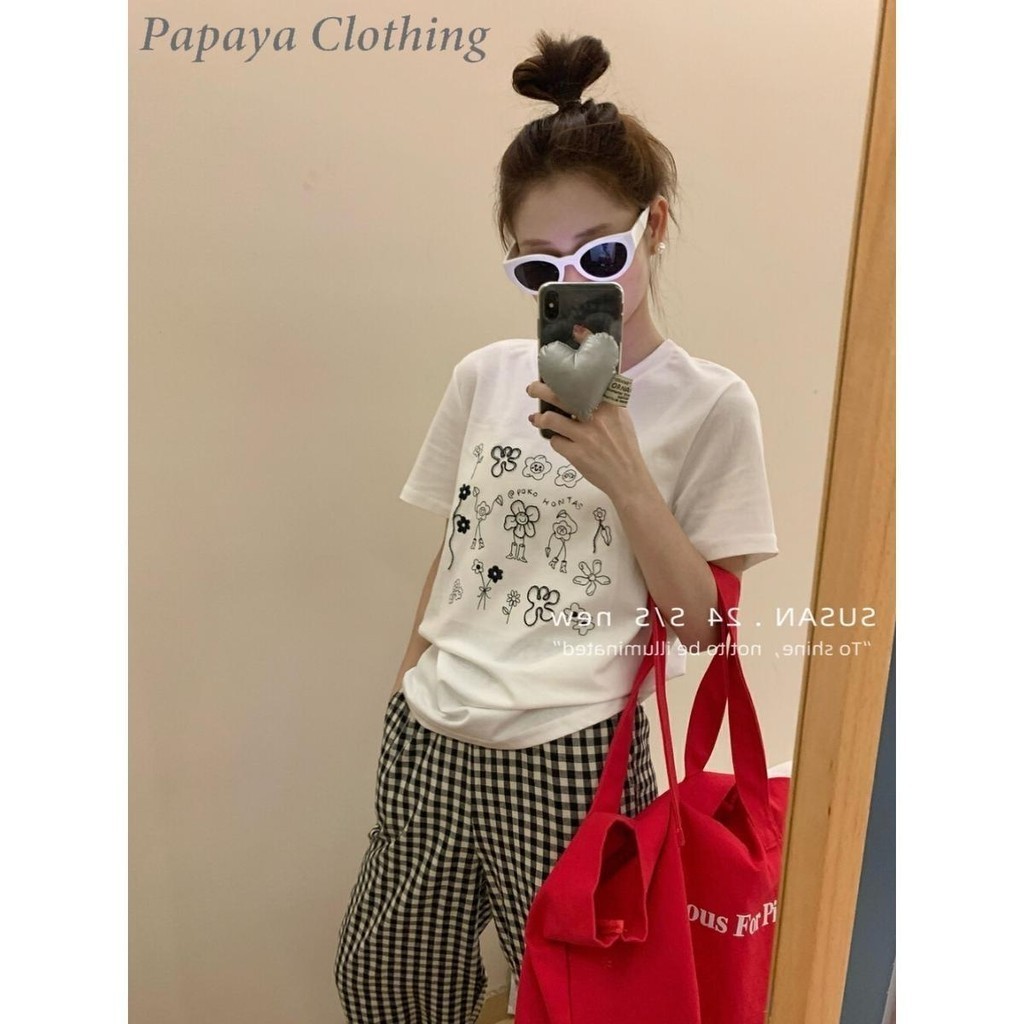 ชื่อสินค้า: Papaya เสื้อยืด โอเวอร์ไซส์ 'Flower Doodles' เสื้อยืดแฟชั่นเกาหลี เสื้อยืดผู้หญิง ผ้าคอ