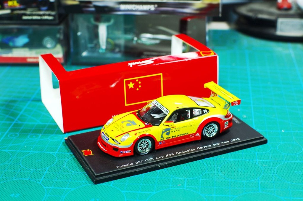 SPARK รุ่น 1/43 2010PCCA Championship Porsche 911 (997.2) GT3 Cup 99 #