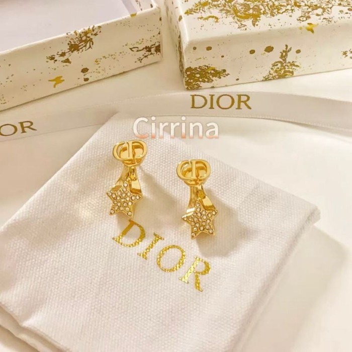 Newพร้อมส่ง Dior Star earrings