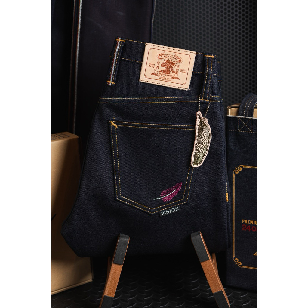 ♞,♘Pinion Denim 24oz BY Okayama Denim New  อสูรแดงไวน์  Indigo X Wine 24oz ) IKF