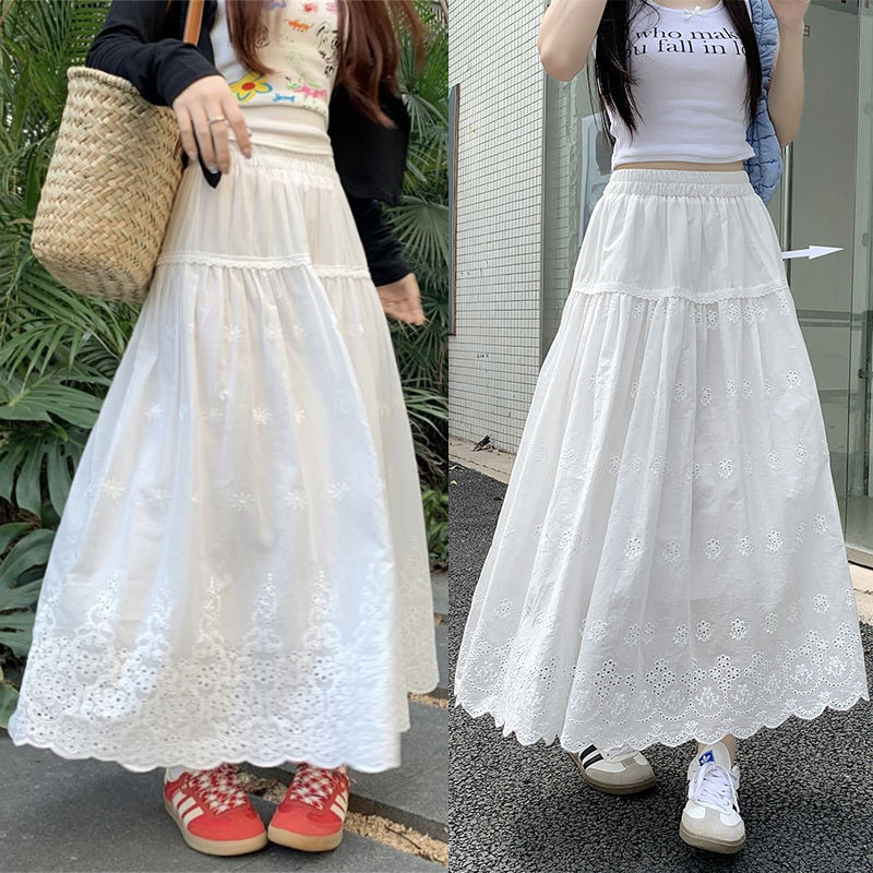 กระโปรงลายลูกไม้เอวสูงสไตล์ A-Line สำหรับฤดูร้อน มีการปักสวยงาม และด้านหน้าเป็นแบบเปิดโล่ง