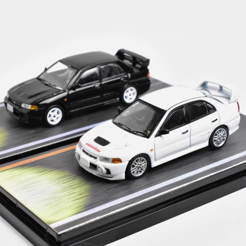 พร้อมสต็อก Hobby Japan 1: 64 Mitsubishi EVO4 EVO3 Initial D พร้อมตุ๊กตารถโมเดล Out of Print Model