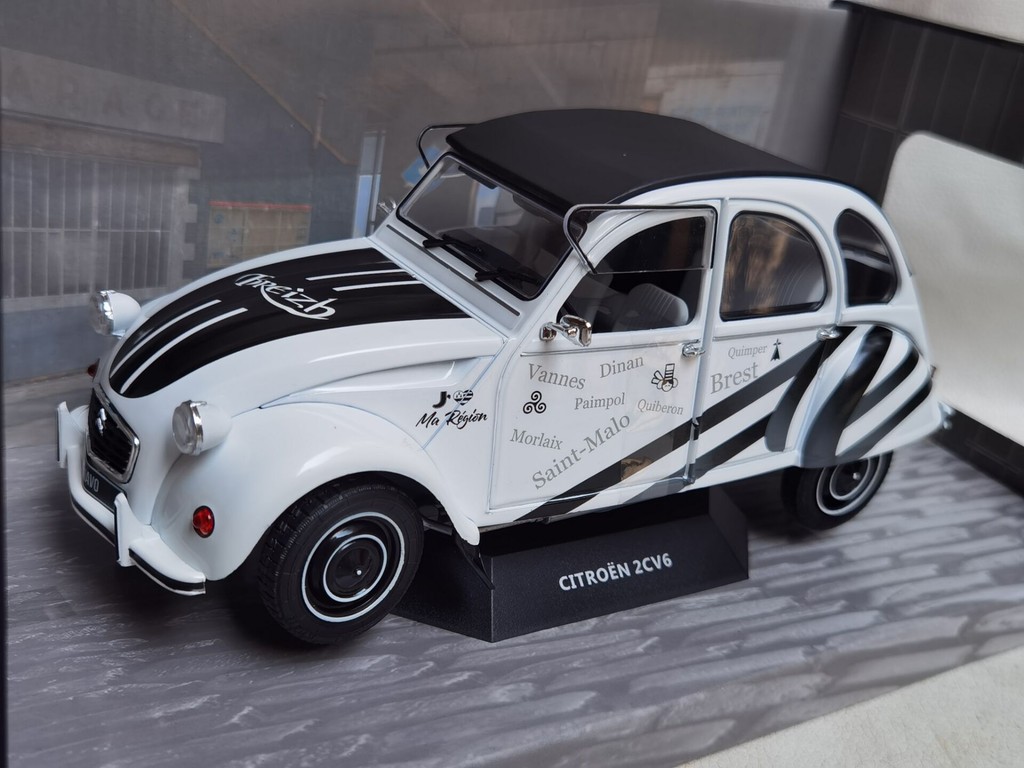 SOLIDO 1/18 CITROEN 2CV6 1982 CITROEN โมเดลรถโลหะผสม