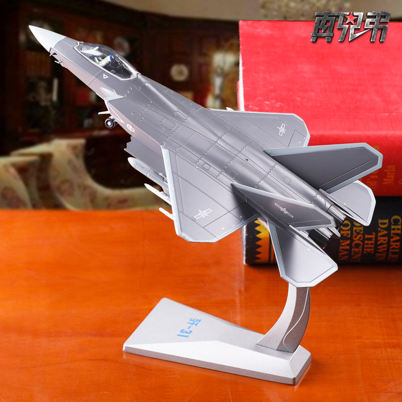 1: 72 J-31 Stealth Fighter รุ่นเครื่องบินโลหะผสม J31 Eagle จําลองตกแต่งผลิตภัณฑ์สําเร็จรูป