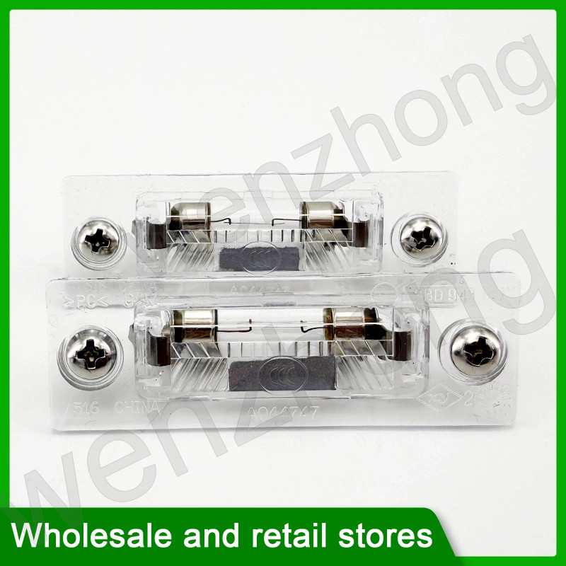 2 ชิ้นโคมไฟป้ายทะเบียนสําหรับ Passat 01-05 Sedan Transporter T5 Touran 3BD943021 1KD 943 021 3B5 998