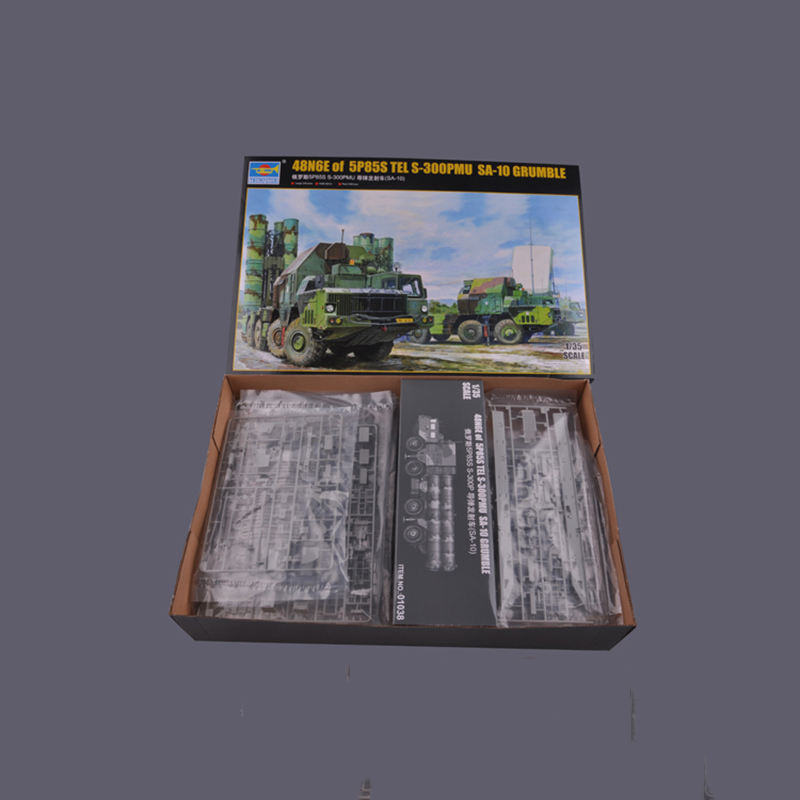 Trumpeter 1/35 รัสเซีย 5P85S S-300PMU Missile Launcher (SA-10) ประกอบรุ่น Limited Edition รุ่น