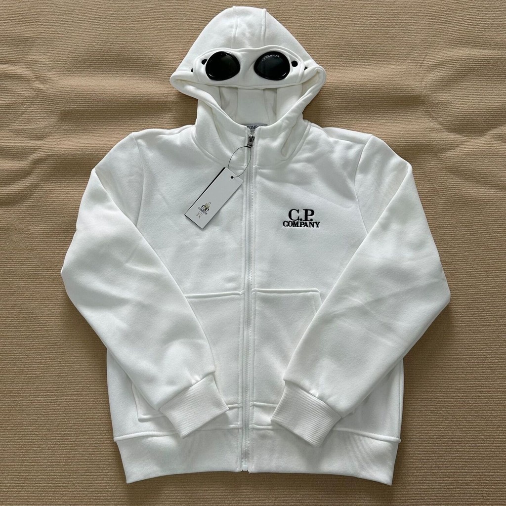 CP COMPANY เสื้อสเวตเตอร์ถักลายขนแกะ มีป้ายโลโก้ปักทันสมัย สำหรับทั้งผู้ชายและผู้หญิง