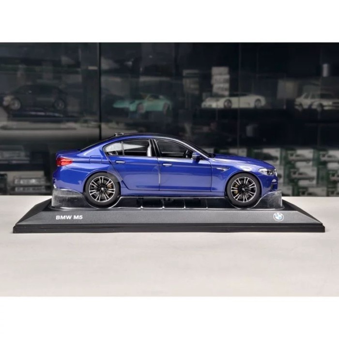 โมเดลรถ BMW M5 ดั้งเดิม 1: 18 NOREV OEM 2018 BMW M5 F90 โมเดลรถโลหะผสมจําลอง