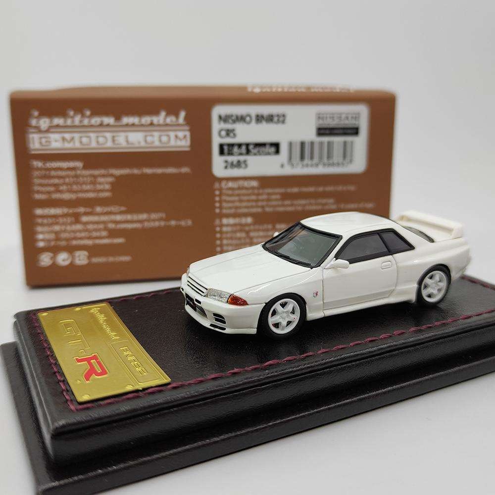 1/64 Nissan Nissan GTR Nissan GTR 2685 โมเดลรถยนต์เรซินระดับไฮเอนด์ของสะสม