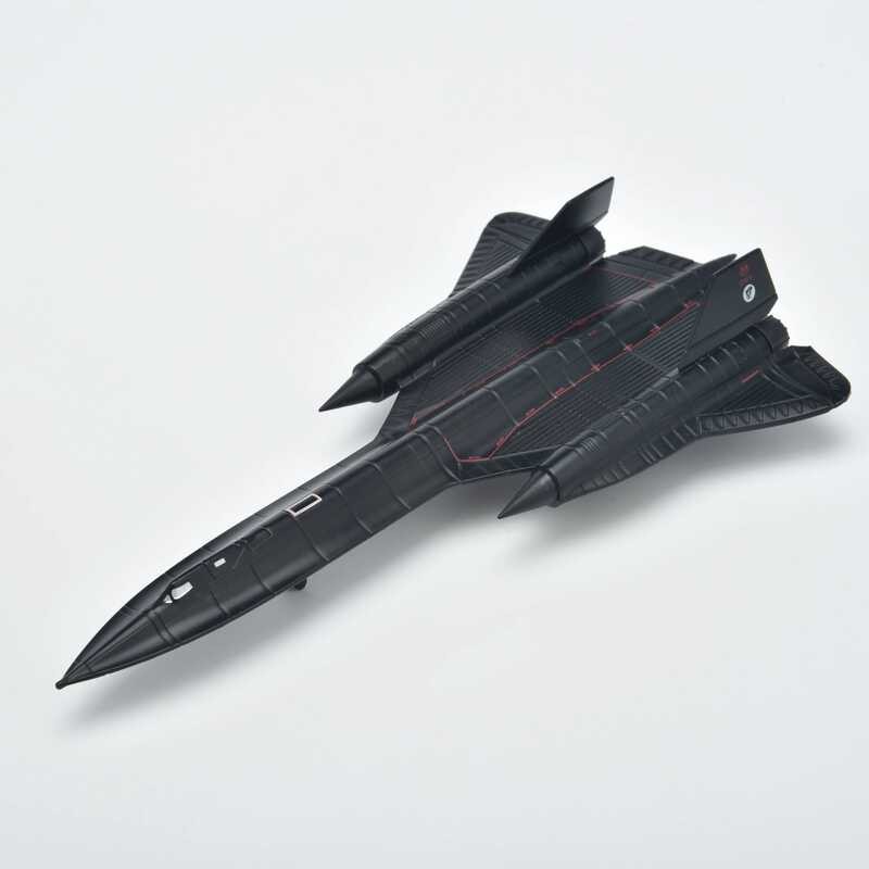 C C Sr-71 Blackbird 1/200 Scale Metal Model Airplane (Including Base) Scale Model Home Decoration E