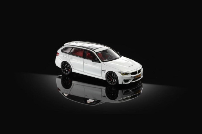 MORTAL 1: 64 BMW BMW M3 F81 Travel Edition โมเดลรถอัลลอย