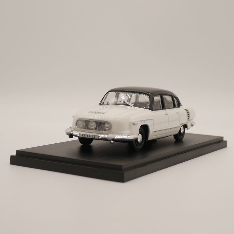 Ixo 1: 43 Vignale TATRA 603-1 Vignale รถรุ่นโลหะผสมของเล่นรถตกแต่ง Out of Print Model Out of Print M