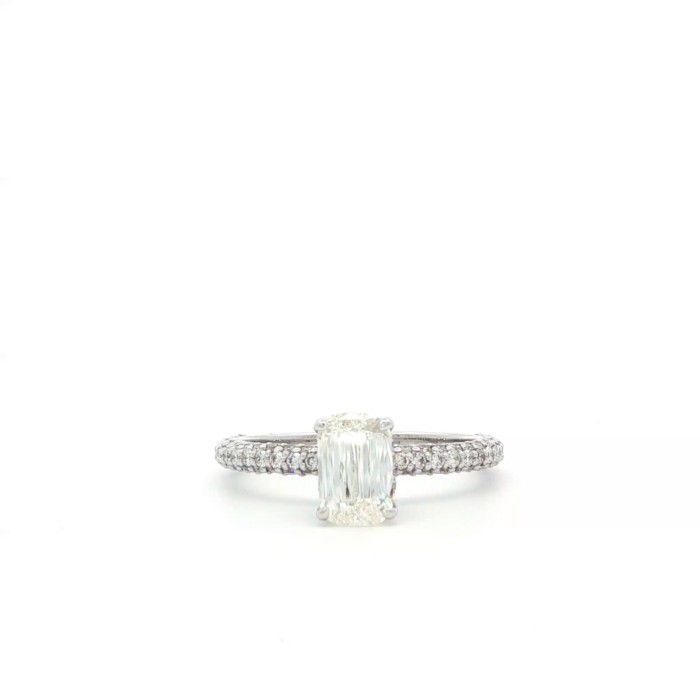 1.01 Carat E Colour VVS1 Clarity Diamond Ring