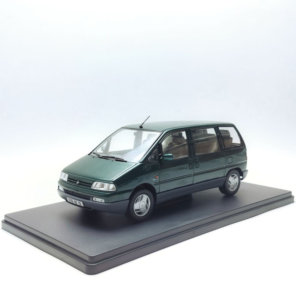 Ixo1/24 Citroen Citroen Evasion Station รถโลหะผสมโมเดลรถแบบคงที่ข้อบกพร่องเล็กน้อย