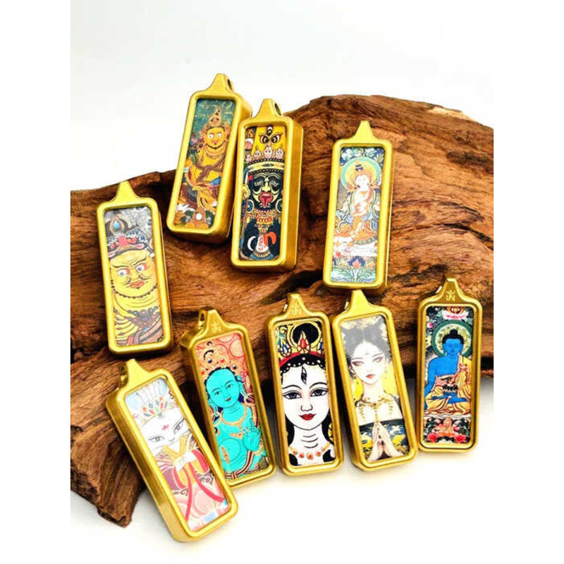 มินิทังกา Tibet style ออกแบบสวยงามด้วยภาพพระพุทธรูปสีเขียวและเทพธิดา Tara ในวัสดุไทเทเนียมเหล็ก