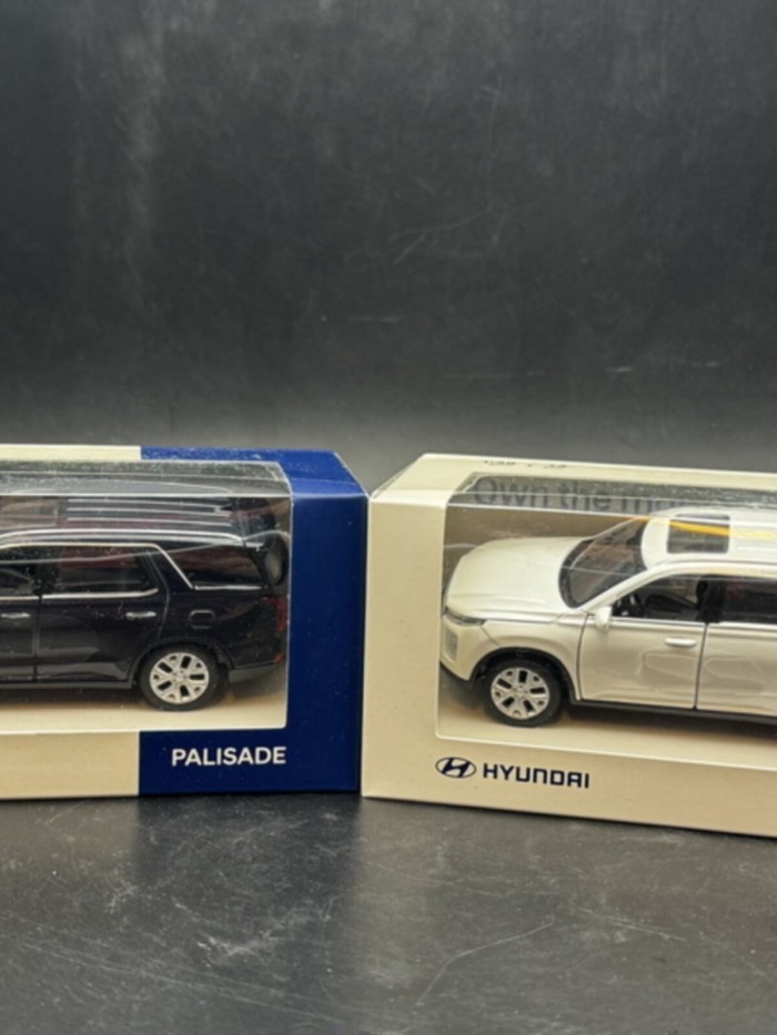 [DE]Hyundai Palisade Hyundai Palisade Deluxe SUV รถออฟโรด รุ่น 1/38