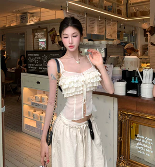 Lace Hollow Stitching Ruffled Laced-Up Slim-Fit เสื้อแขนกุด 102405