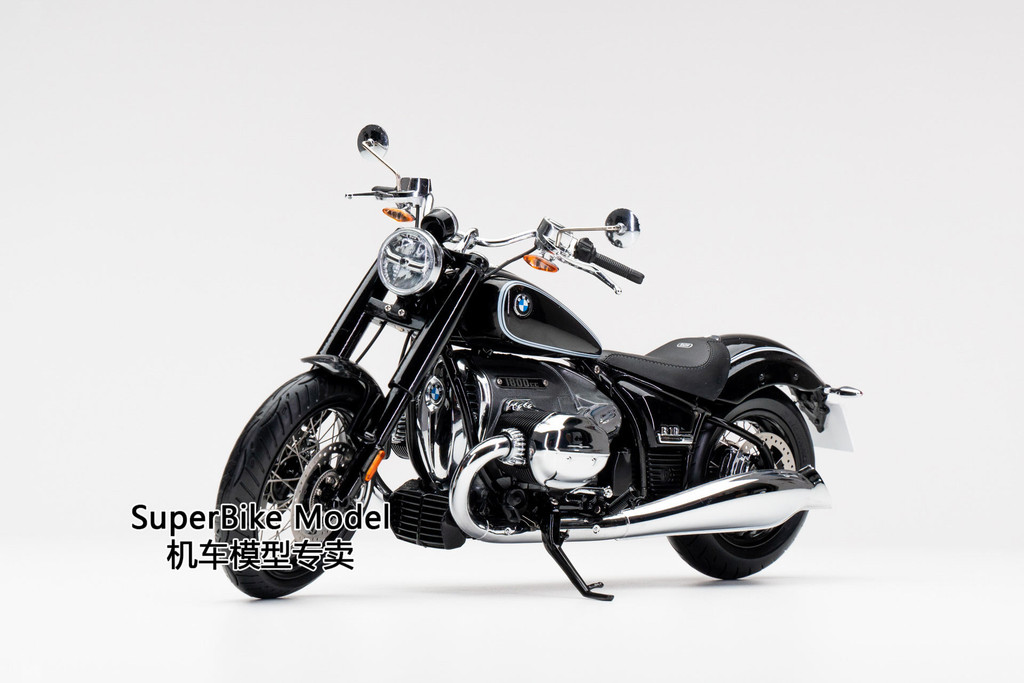 คลังสินค้าพร้อมโรงงานเดิม BMW 1/10 BMW R18 Alloy Motorcycle Locomotive Model Out of Print Model