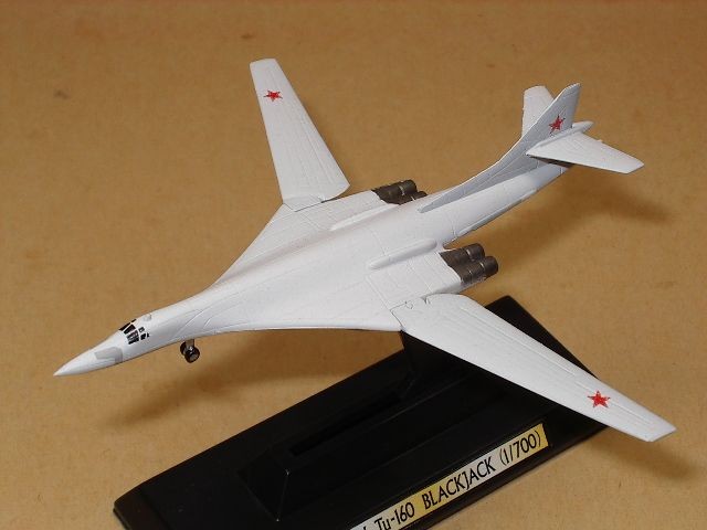 TAKARA World Wings DX 1/700 รัสเซีย Backfire Chart 160 TU160 Bomber ยาว 7.5 ซม.