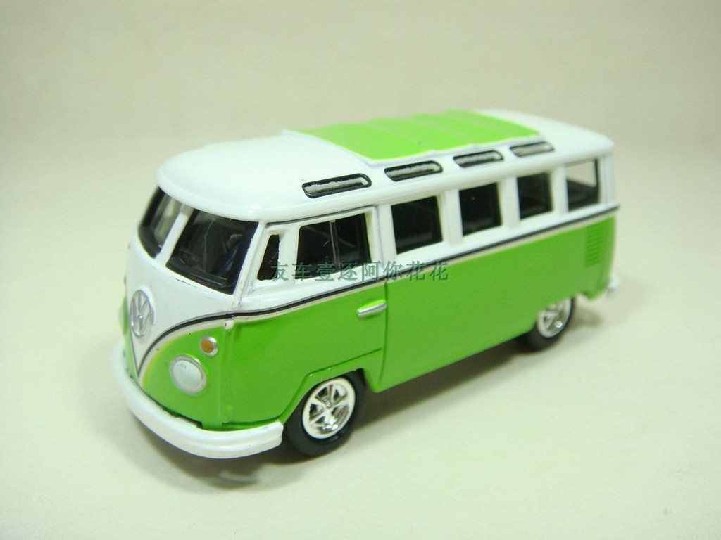 1: 64 American JOHNNY JOHNNY LIGHTNING JOHNNY LIGHTNING Volkswagen Van รุ่นแชสซีเหล็กยางล้อ