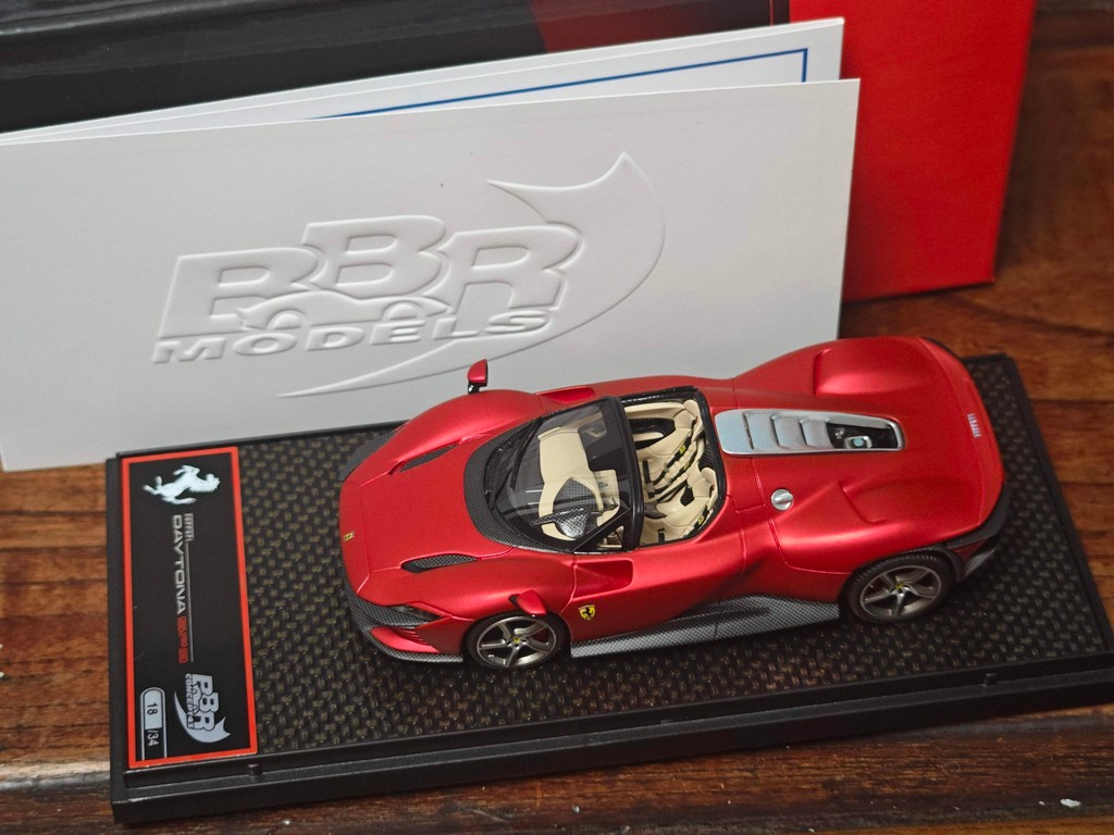 BBR รุ่น 1/43 FERRARI FERRARI DAYTONA SP3 Matte Volcanic Red