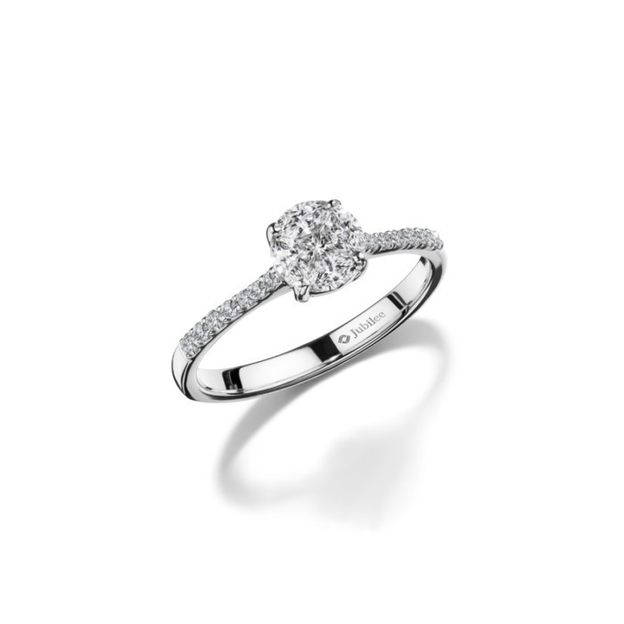 Jubilee Diamond แหวนเพชร Glistening Enchanted Ring เพชรแท้