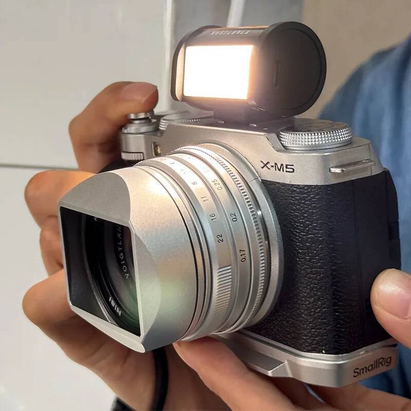 ฮูด Metal Bayonet Square Len สําหรับ VOIGTLANDER ELTRON 27mm F2 COLOR-SKOPAR 18mm F2.8 มาพร้อมหมวกโล