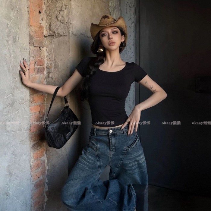 สาวร้อนสไตล์ผ้ากอซ Halter U-คอเสื้อยืดผู้หญิงฤดูร้อนสีดํา รูปที่ 4