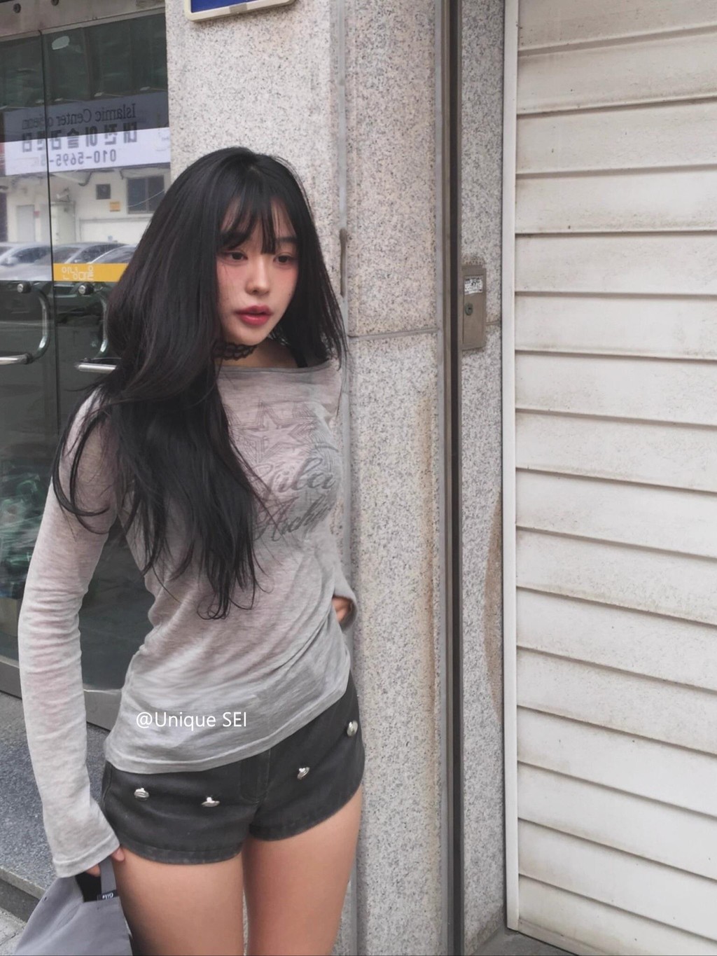 เสื้อเชิ๊ตสไตล์เกาหลี พิมพ์ลายทแยง ปิดไหล่ ดีไซน์สวยงามแบบเอเชีย