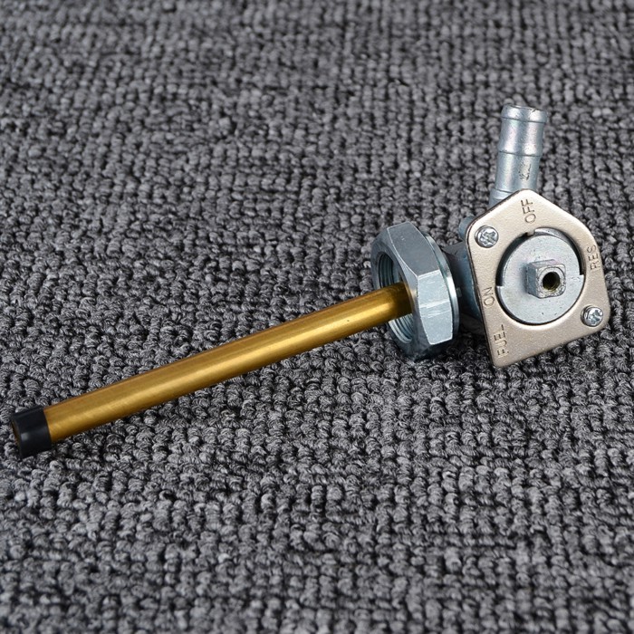 Fuel Petcock Tap Valve Switch Pump for Honda CBR600F CBR600 F1 VF750 Magna 750 VF750CD Magna Deluxe