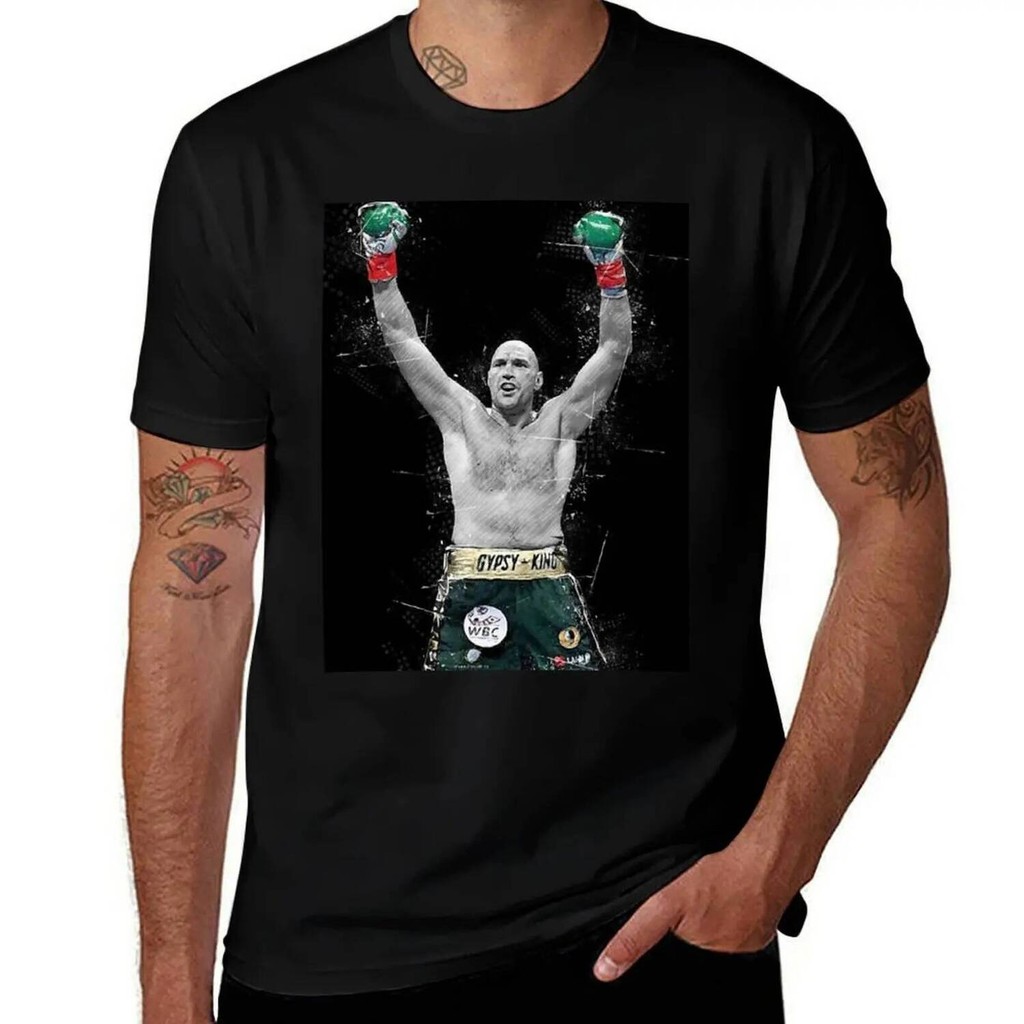 เสื้อยืดกราฟิก King Tyson Fury แห้งเร็วสำหรับผู้ชาย พร้อมไซส์พิเศษ