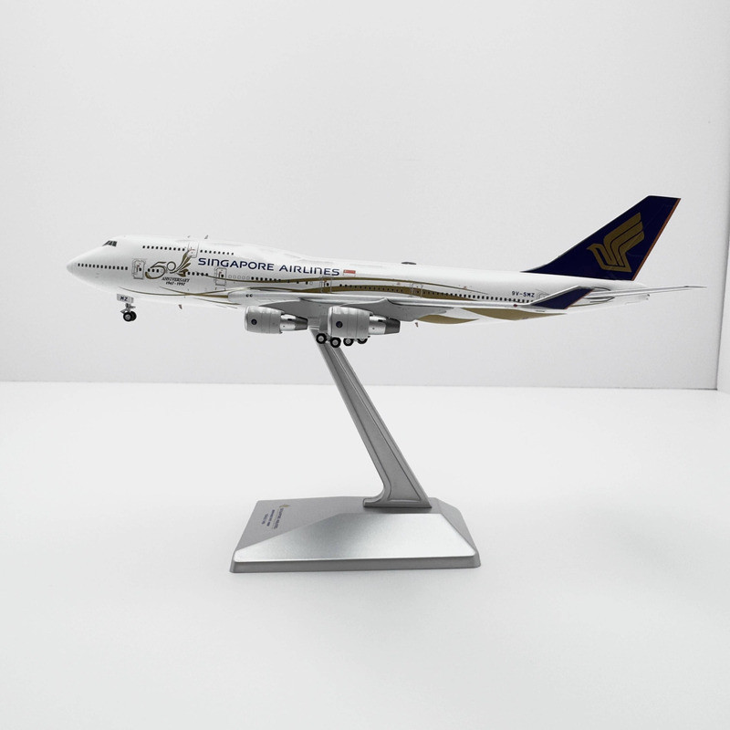 {ของเล่นสดใส} YY Wings 1/400 Singapore Airlines B747-400 9V-SMZ Alloy Airliner Model 250902