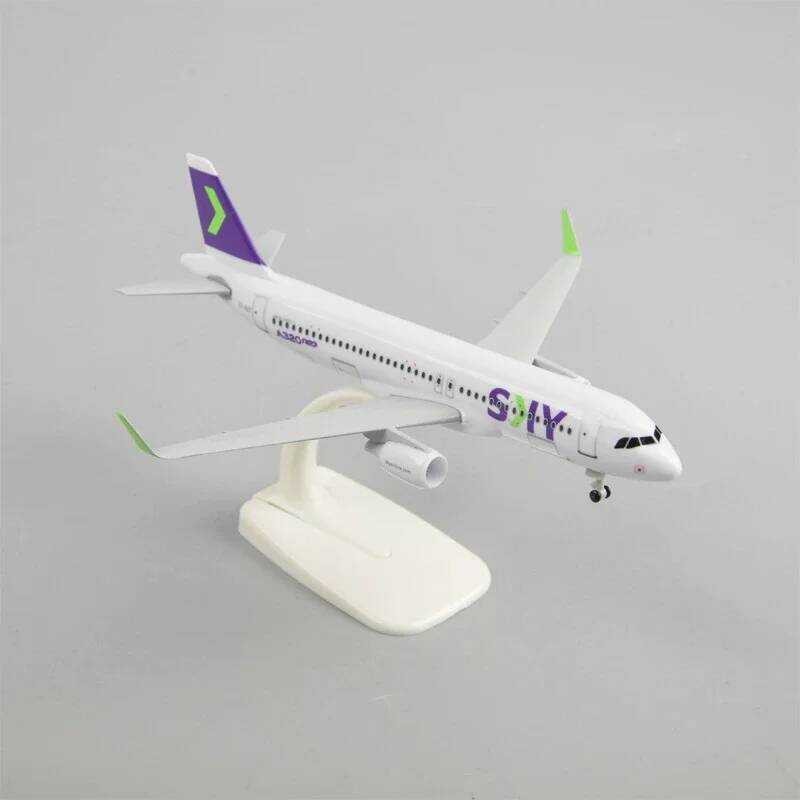 C C A320 Sky Aires 1 400 Model Planes 20Cm Chilean Airbus A320 Metal Replica Aircraft Model With La