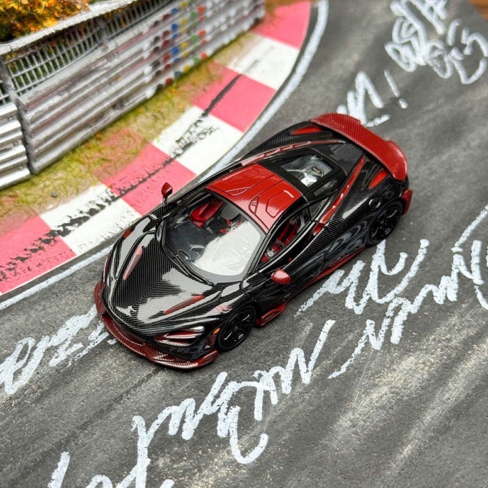 CM รุ่น 1: 64 Mclaren Mclaren 765LT Supercar เครื่องประดับโมเดลรถโลหะผสม