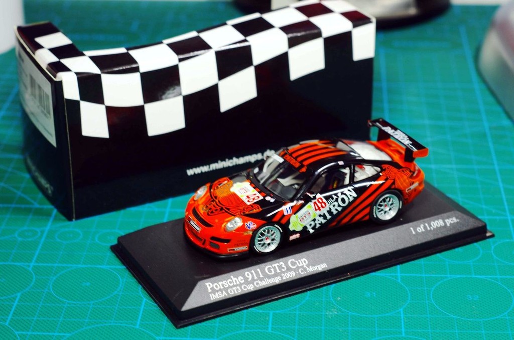 Mini Cut MINICHAMPS 1/43 Porsche 911 GT3 CUP-IMSA GT3 CHALLENGE