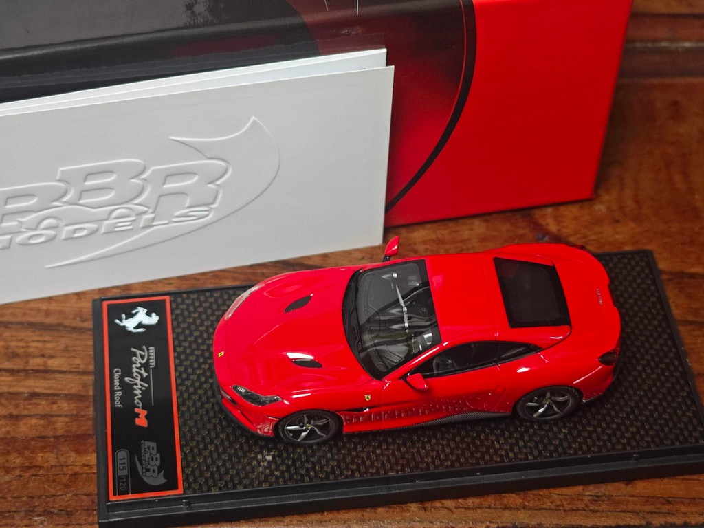 BBR รุ่น 1/43 Ferrari Ferrari Portofino M Spider Hard Top Mark สีแดง