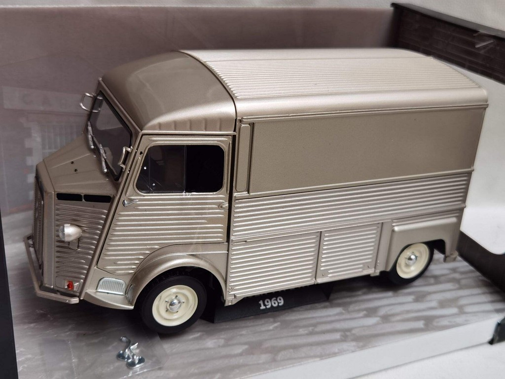 SOLIDO 1/18 CITROEN TYPE HY 1969 CITROEN Van Model Alloy