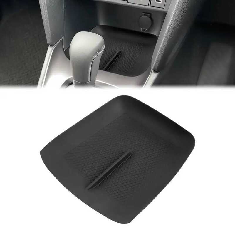 แผ่นกันลื่นซิลิโคนสําหรับ Toyota Yaris Cross Dashboard คอนโซลกลางกันน้ําและกันฝุ่นอุปกรณ์เสริมในรถยน