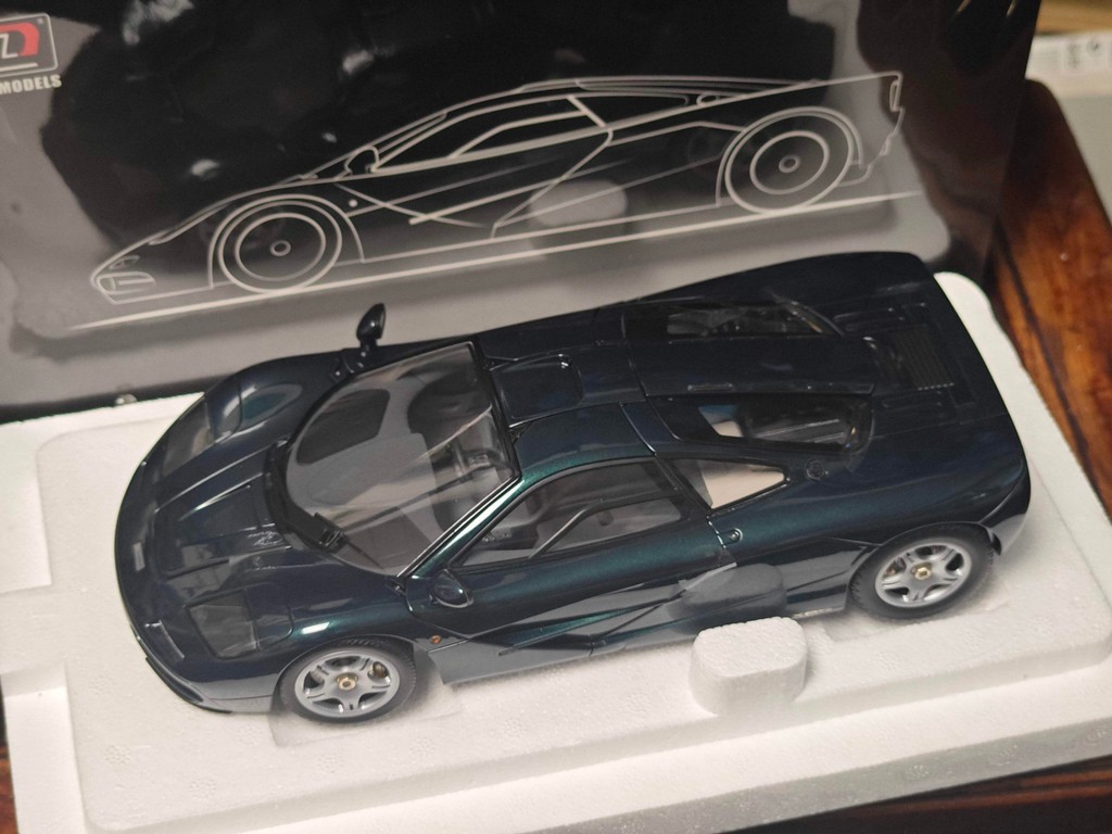 LCD รุ่น 1/18 McKay Wheel F1 XP5 สีเขียว