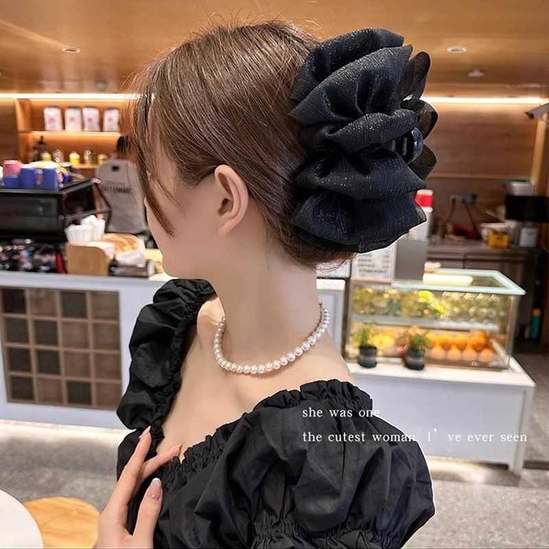 ชุดอันเดอร์เivers์ทูพีซ ปุยเมฆพร้อมโบว์ใหญ่และคลิปลากลางหลัง เพื่อความหรูหราและสไตล์คลิปผม