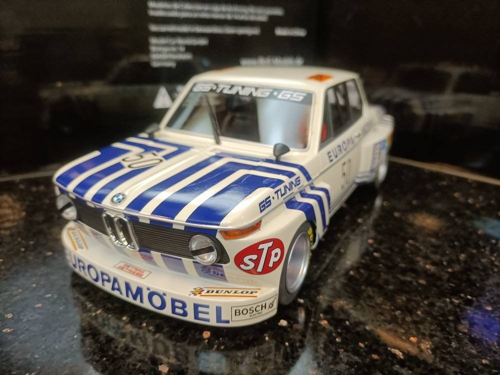 Bos 1 18 BMW 3 Series Racing Model BMW 2002 GS สติ๊กเกอร์น้ําปรับแต่งข้อเสนอพิเศษที่มีข้อบกพร่องเล็ก