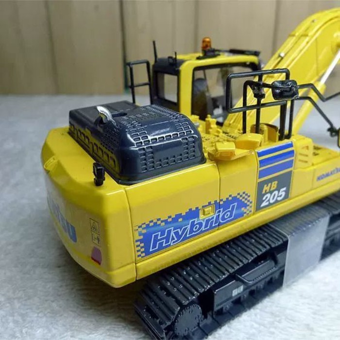 Komatsu HB205-3 Komatsu Excavator รถยกโลหะผสมวิศวกรรมยานพาหนะรุ่นของแท้ฝรั่งเศส UH 1: 50