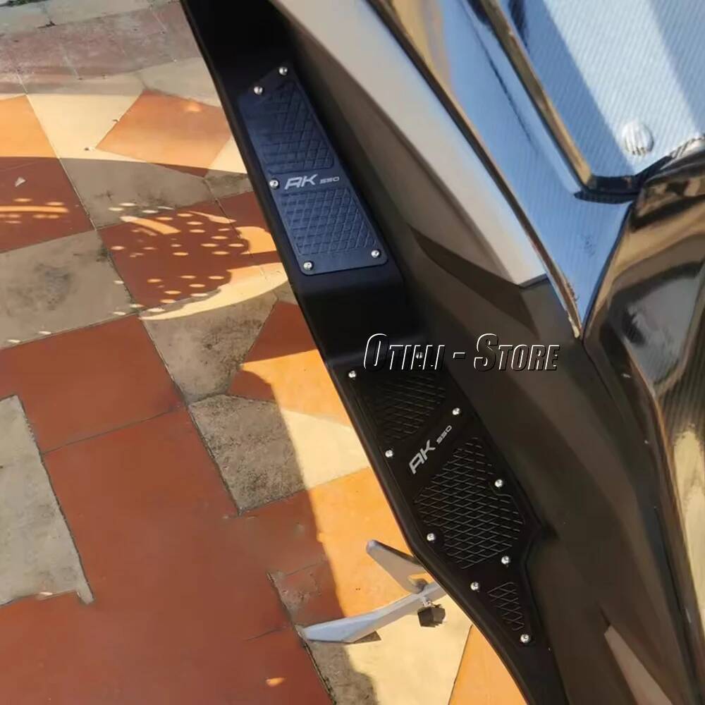 2017-2022 2021 Footboard Steps Footrest Pad เหยียบ Footrests Pads อุปกรณ์เสริมรถจักรยานยนต์สําหรับ K