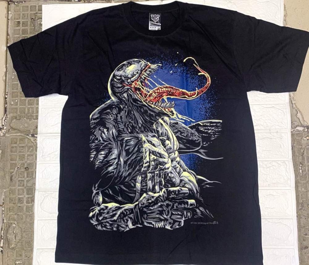 เสื้อยืด Venom Black