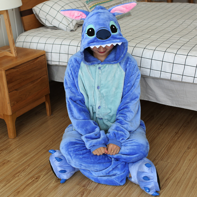 Kigurumi Disney Stitch Onesies ฤดูหนาวการ์ตูนชุดนอนชุดผู้หญิงผู้ชายชุดนอนสัตว์ Jumpsuits ผู้ใหญ่อะนิเมะคอสเพลย์เครื่องแต่งกายสําหรับฮาโลวีนคริสต์มาส