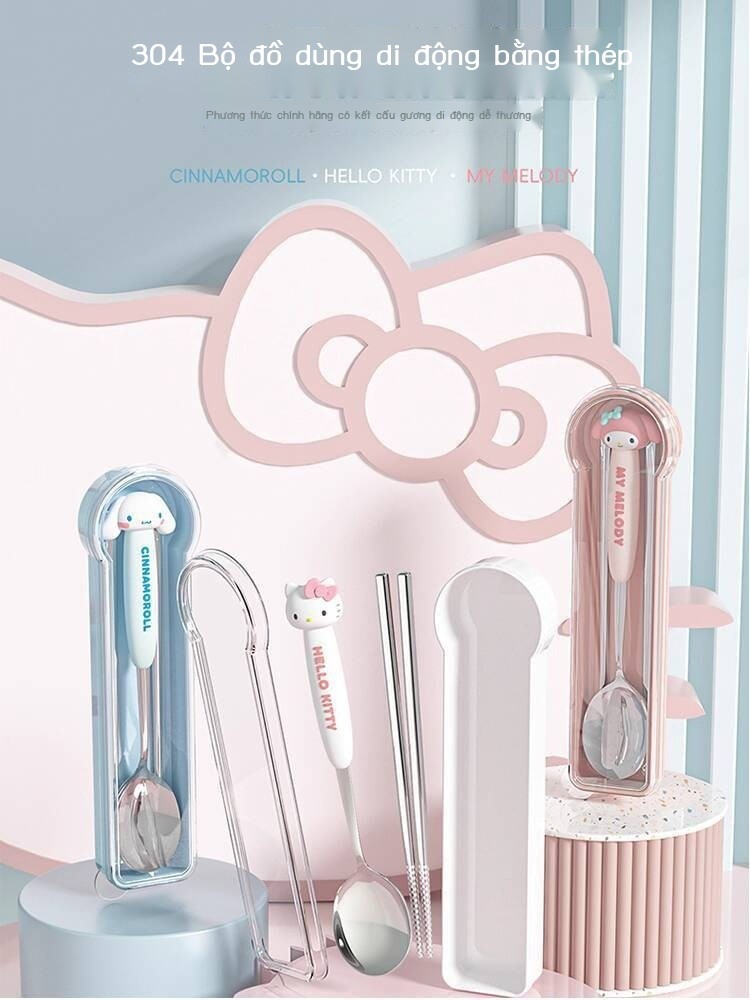 (HOT ITEM) ชุดตะเกียบและช้อนพนักงานออฟฟิศ Sanrio ของแท้ 304 สแตนเลส เครื่องใช้บนโต๊ะอาหารแบบพกพา s