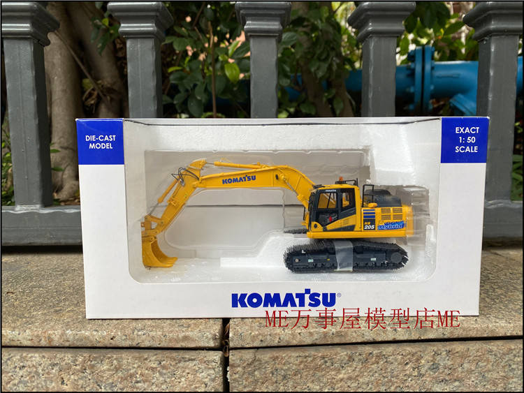 UH Komatsu Komatsu 1: 50 HB 205LC Hybrid Alloy Excavator วิศวกรรมยานพาหนะรุ่น 8136