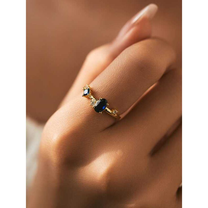 MODIAN MODIAN S เงินสเตอร์ลิงไม่สมมาตรออกแบบแหวนเพชรหญิงหรูหราเลียนแบบที่มีสีสัน Treasure Index Fing