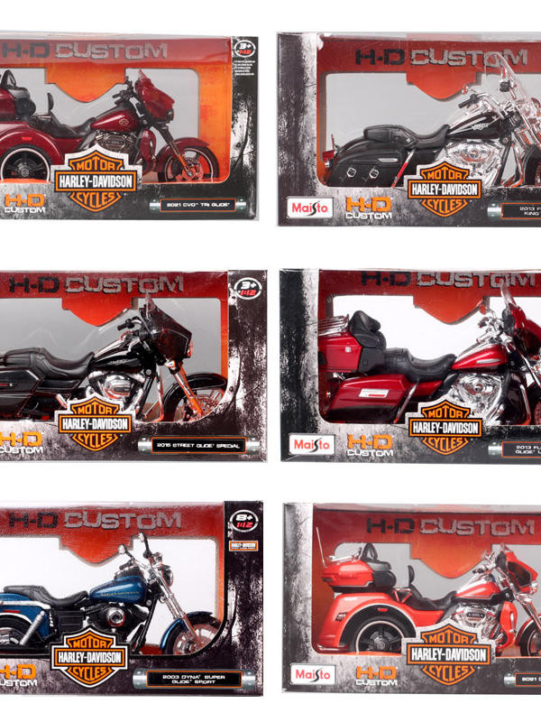 1/12 Meritor รูป Harley CVO Road King Road Glide Glide จําลองรถจักรยานยนต์รุ่นสามล้อ FLHTK